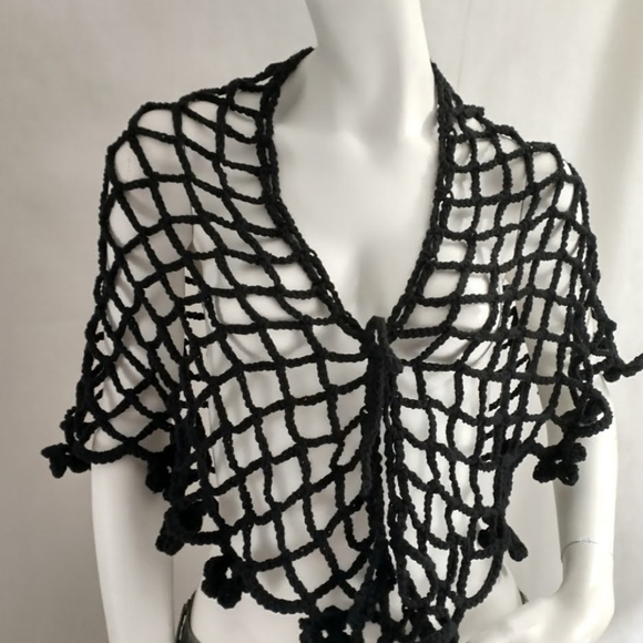 🎼 SOLD Poncho Cape Cover up Handmade Wrap - Picture 3 of 4